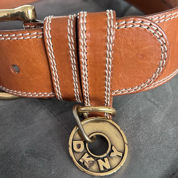 Vintage DKNY Genuine Leather Made in Italy Cognac Belt Sz Med - Picture 4 of 10